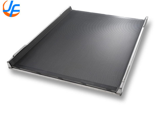 RK Bakeware China Foodservice 42465 Commercial 32 Schimmelverglasung Aluminiumstahl-Cluster-Hot Dog Bun-Pfanne