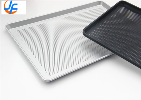RK Bakeware China Foodservice Aluminiumperforierte Backplatten, 600 X 400 mm Aluminiumblechpfanne