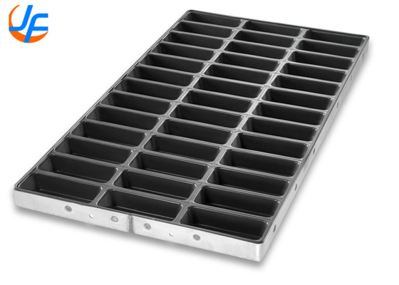 RK Bakeware China-42865 Chicago Metallische 48 Tasse 2,2 Unzen Glas Aluminierte Stahl Spezialität Brownie Bite Pan