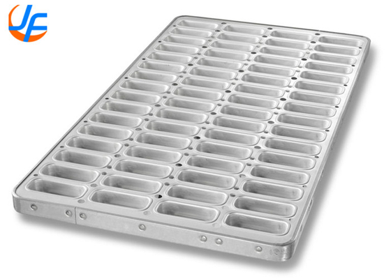 RK Bakeware China-42865 Chicago Metallische 48 Tasse 2,2 Unzen Glas Aluminierte Stahl Spezialität Brownie Bite Pan