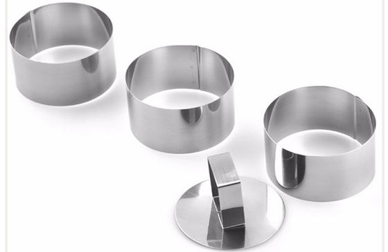 RK Bakeware China Foodservice NSF Dessert Runde Kuchenringe aus Edelstahl Silberfarbe